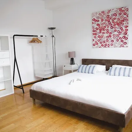 Charming Penthouse In The City Center Luxembourg Exterior photo