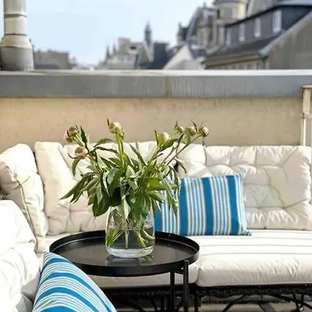 Charming Penthouse In The City Center Luxembourg Exterior photo